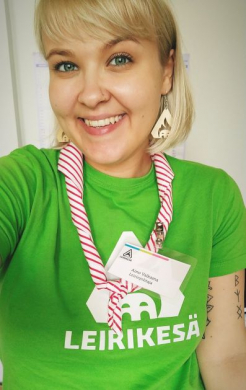 Uratarinat Aino Aino Leirikesällä