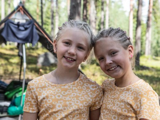 Kesän viimeinen ilta - Nyyhkyä ilta-auringossa